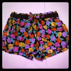 Zara colorful short beach style